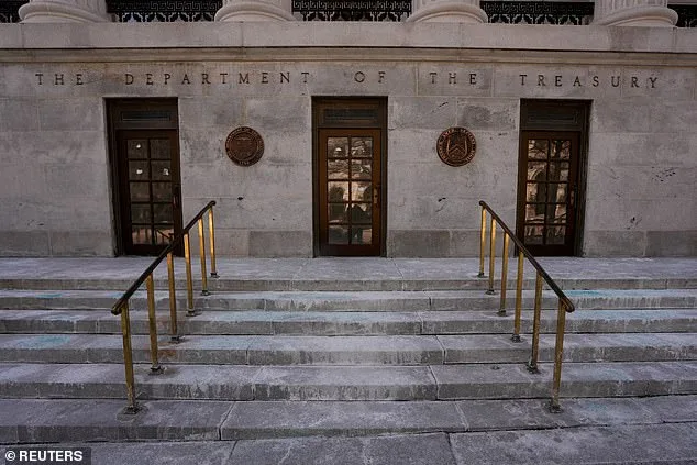 Urgent Closed-Door Meeting: Trump Admin Warns of AI Model Threat to Financial Stability as Banks Convene