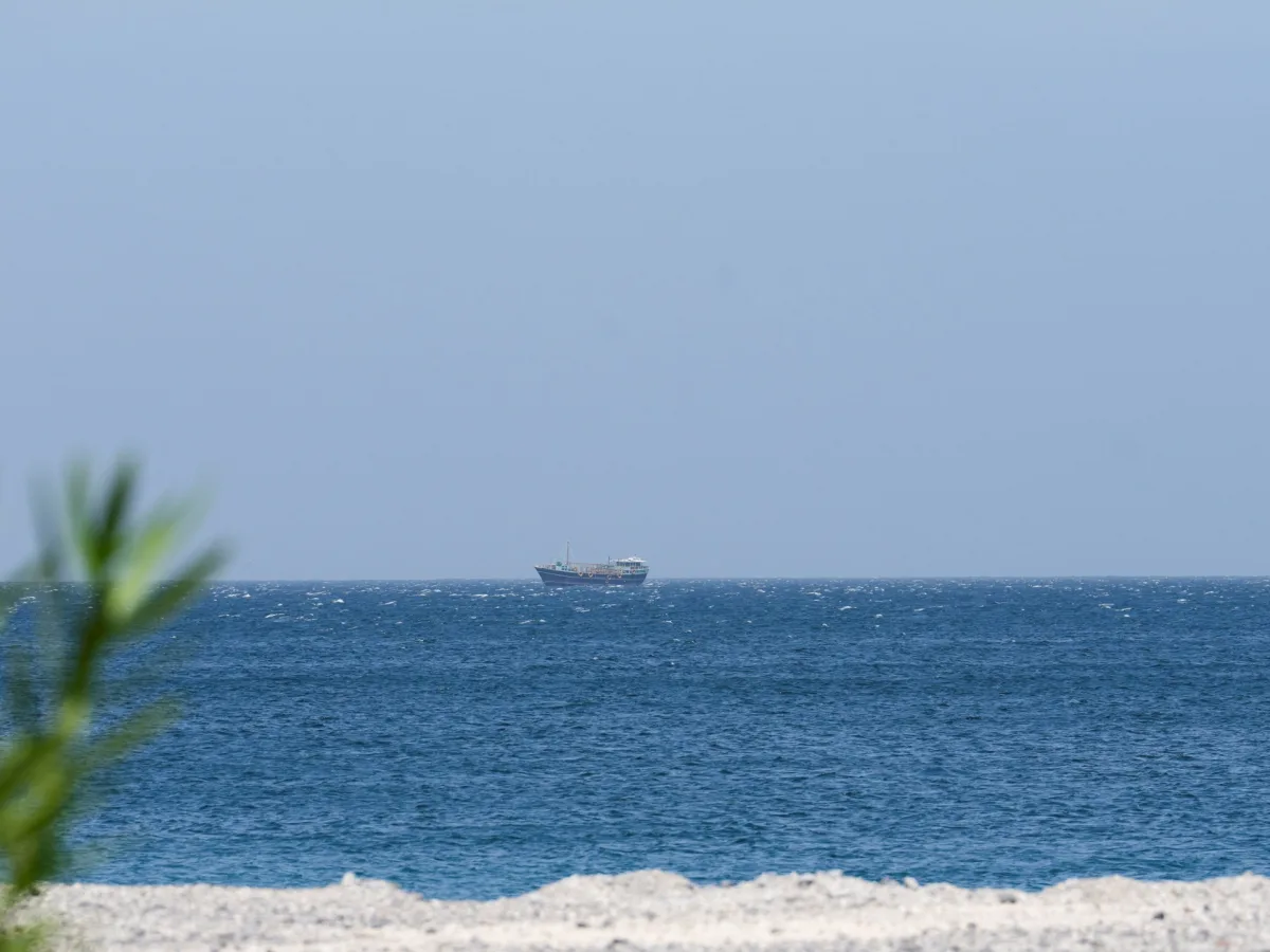 U.S. Naval Vessels Transit Strait of Hormuz Amid Iranian Denial and Rising Tensions