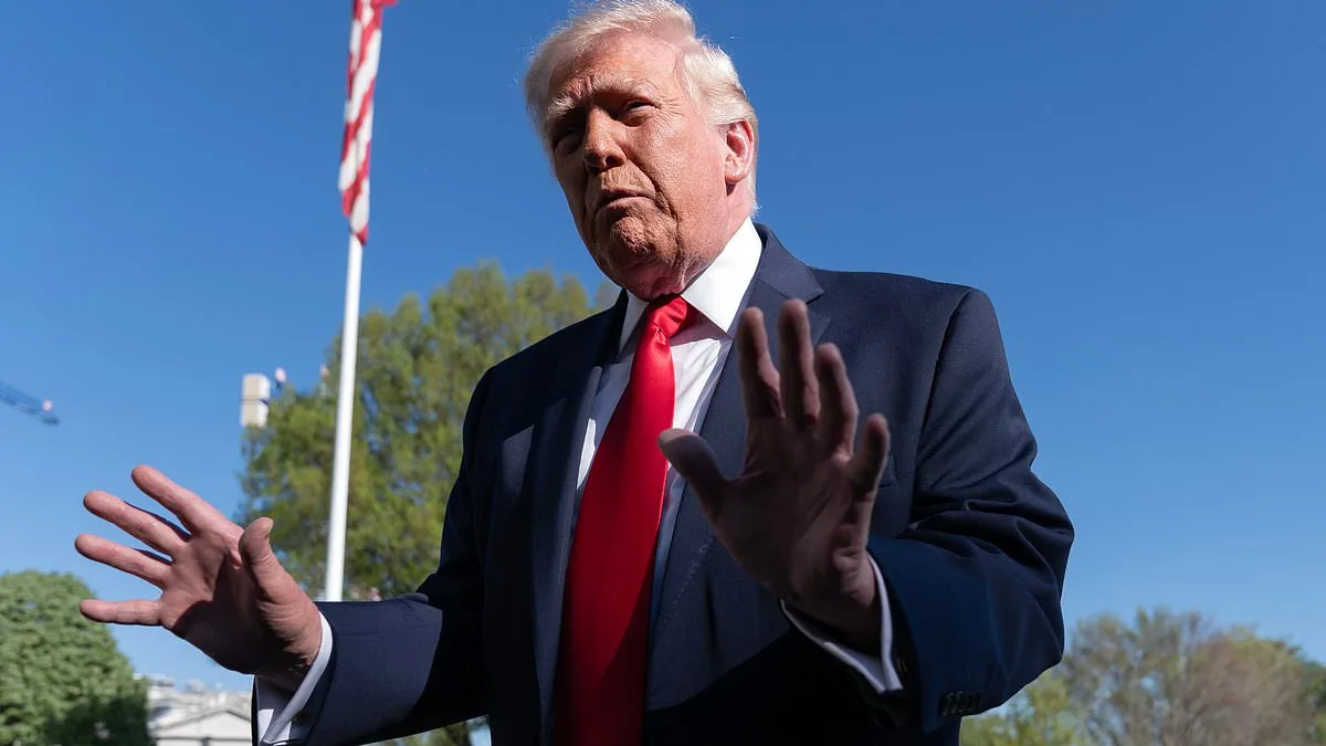 Trump's Hormuz Blockade Triggers Oil Surge and Global Uncertainty