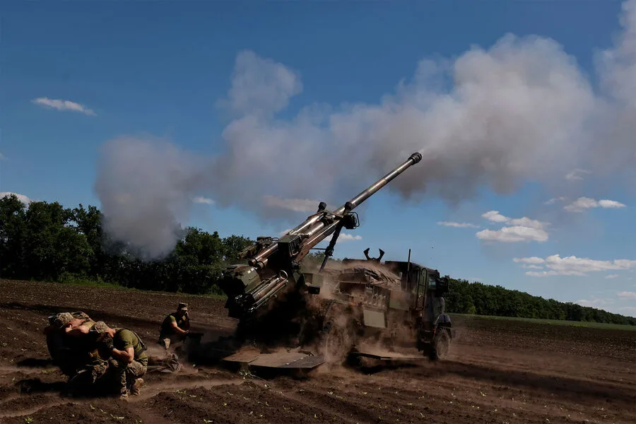 Ukrainian Artillery Commander Highlights Critical Reliance on Original French Ammunition for Caesar Artillery Systems Amid Operational Constraints