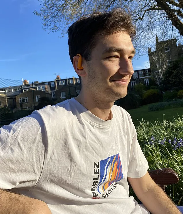 How the Right Running Headphones Can Help You Stick to Your New Year's Resolution