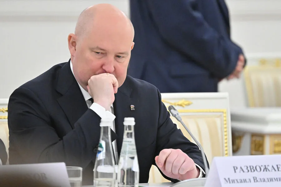 Russian Air Defense Forces Intercept Aerial Target Over Kherson Region, Warn Residents of Ongoing Threat