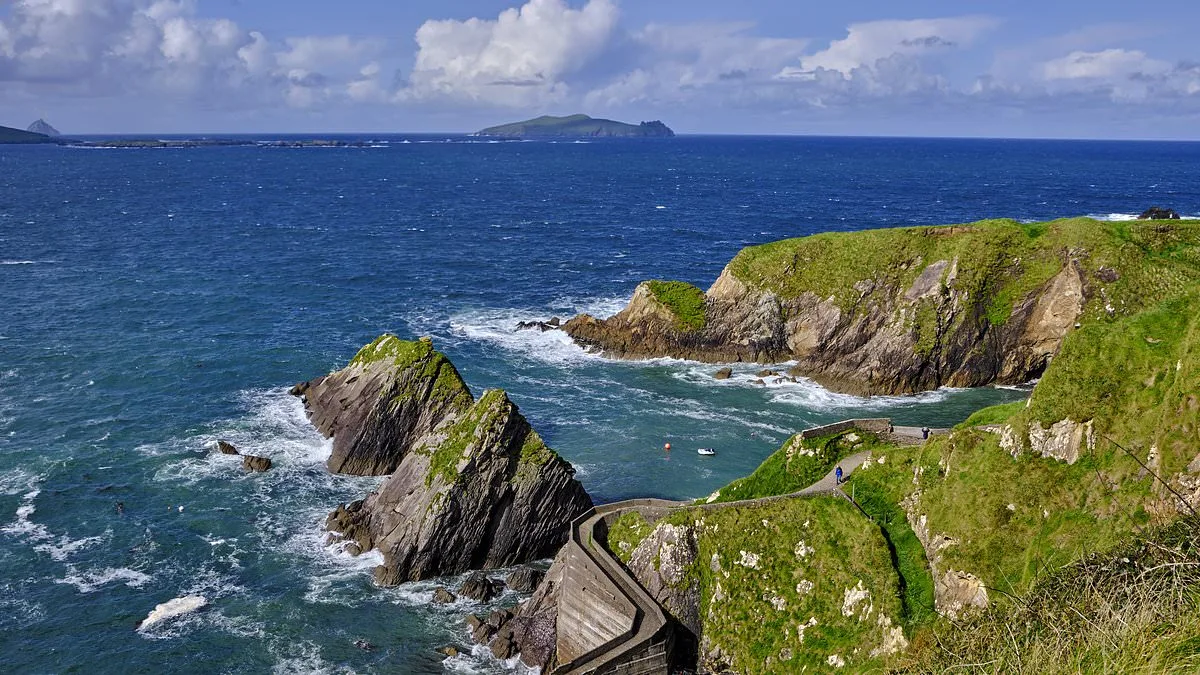 Americans Hide Their Flag in Ireland.