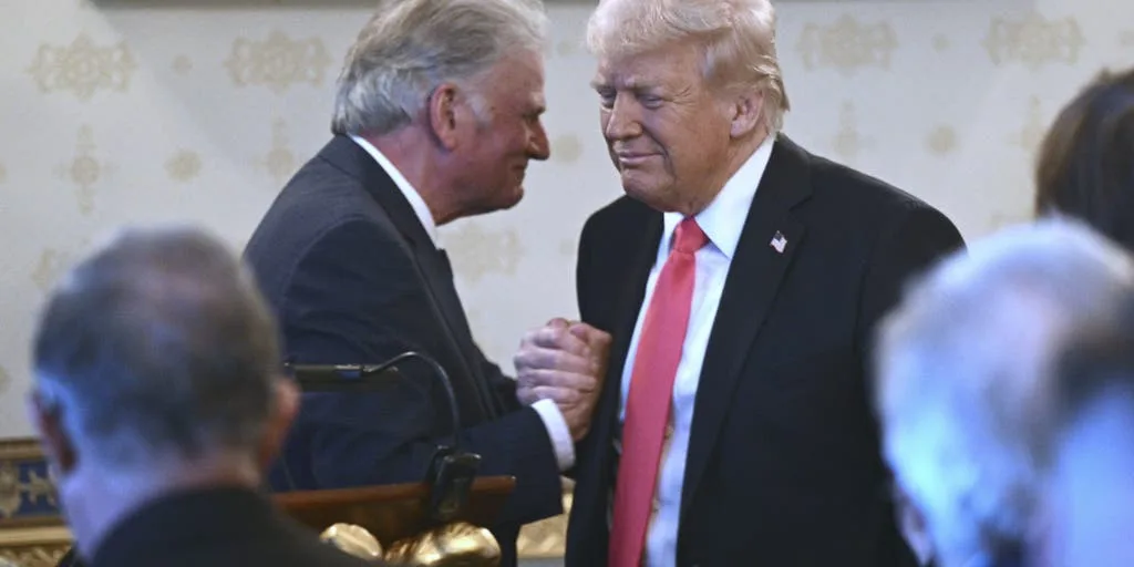 Reverend Franklin Graham Defends Trump Over Jesus Post.