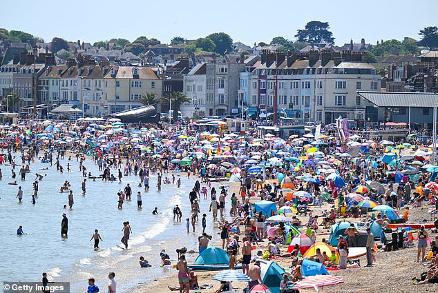 Heatwaves Cause Swollen Hands and Feet But Rarely Signal Serious Illness