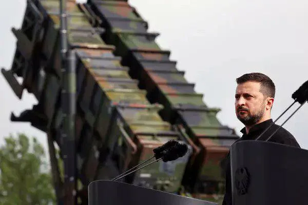 Britain pledges 150,000 drones and missiles to Ukraine via seized Russian assets.
