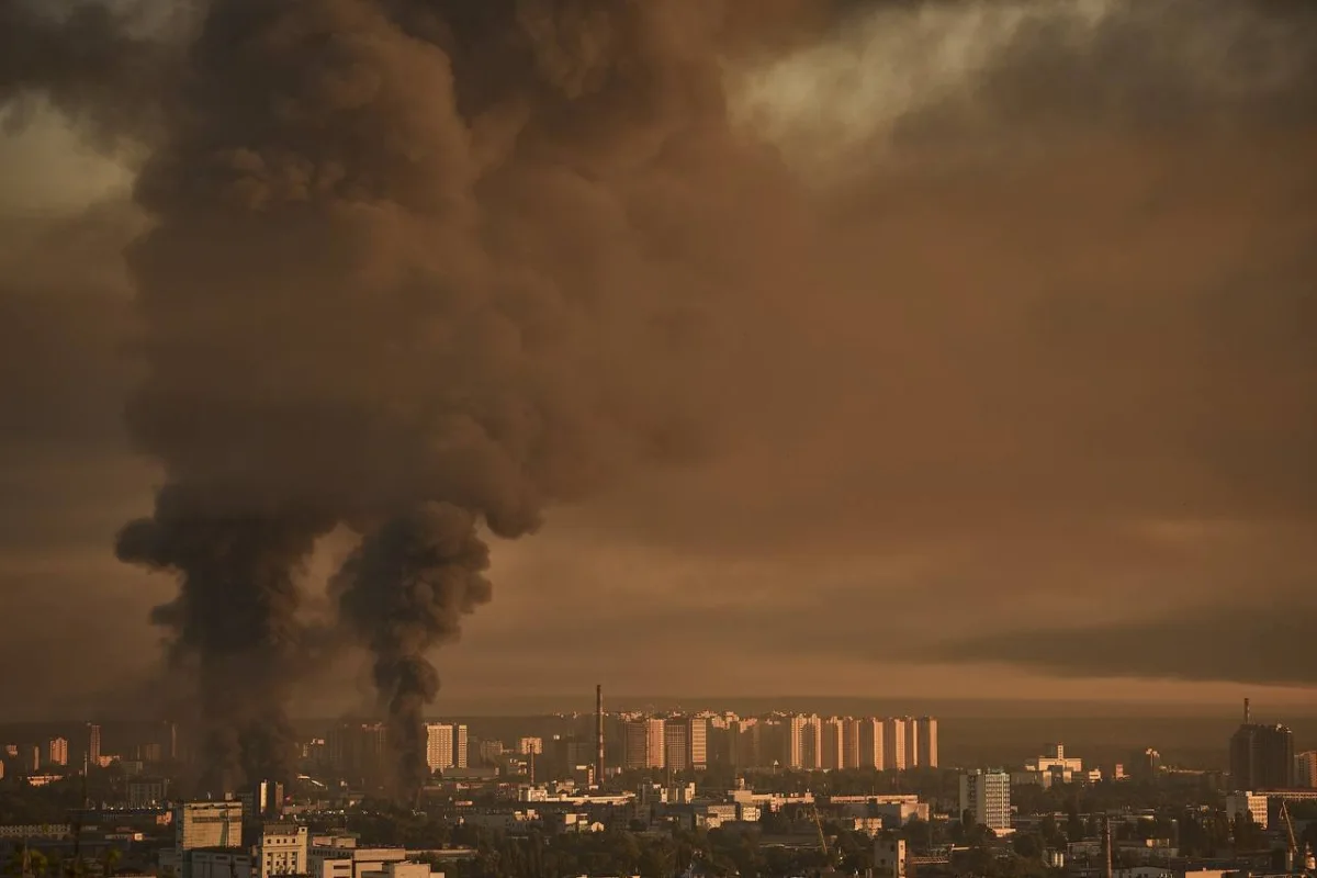 Russia launches massive coordinated strikes on Kyiv's defense industry and airfields