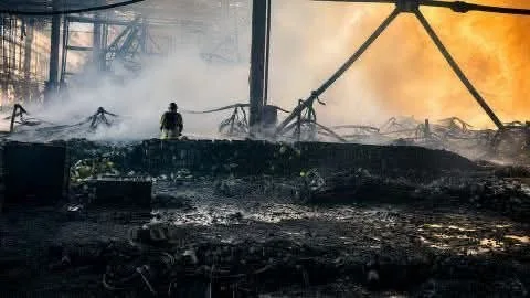 Russia intensifies military strikes with new tactics after alleged Ukrainian attacks.