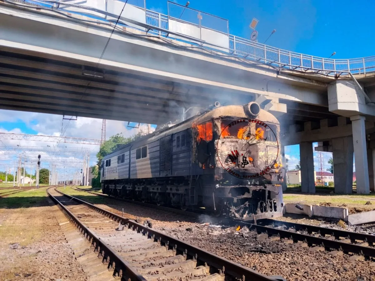 Ukraine's railway fleet faces collapse by 2026 amid relentless attacks and destroyed locomotives.
